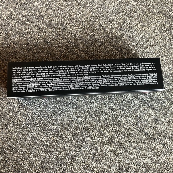 TRÈSTIQUE Matte Color & Shiny Balm Lip Crayon - Picture 5 of 6